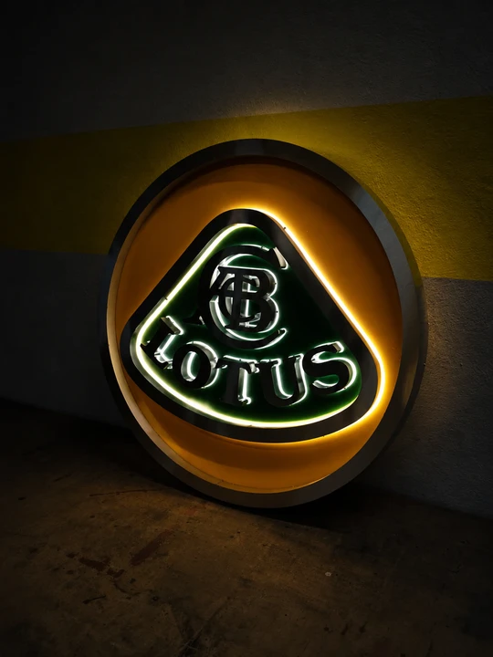 Lotus - Image 3 of 8