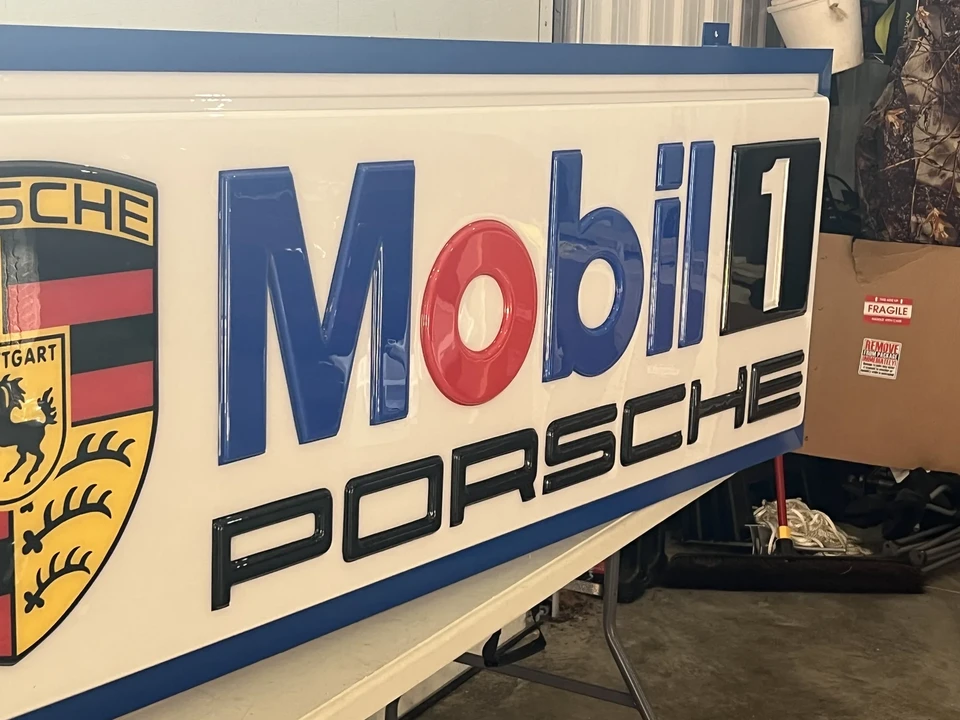Porsche - Image 4 of 9