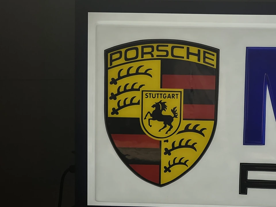 Porsche - Image 6 of 9