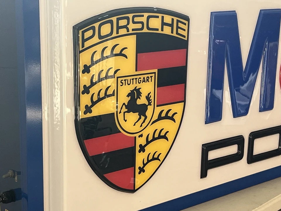 Porsche - Image 5 of 9