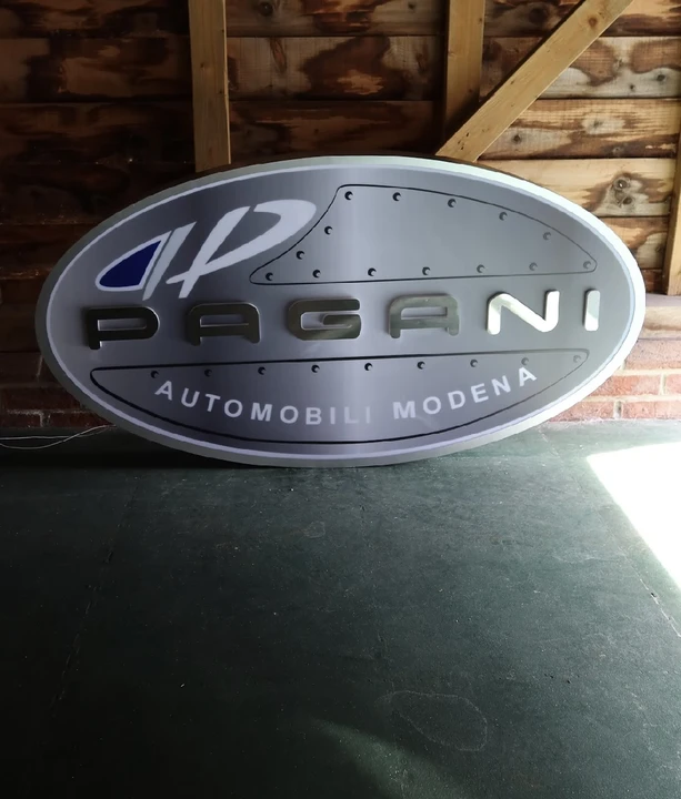 Pagani - Image 5 of 8