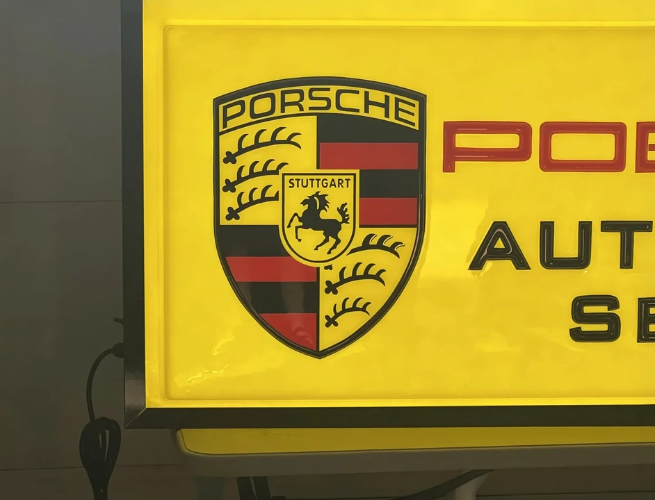 Porsche - Image 4 of 10