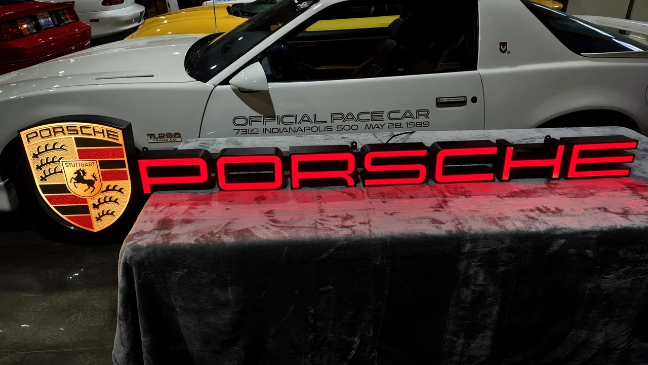 Porsche - Image 4 of 13