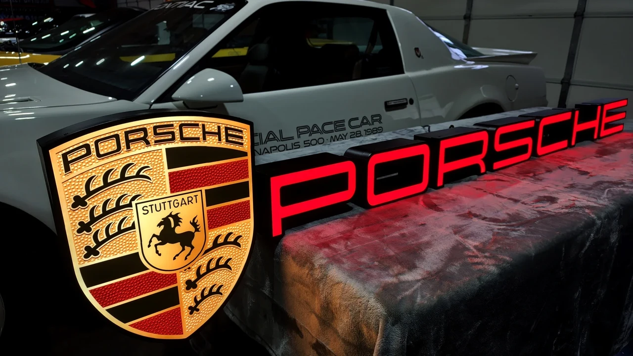 Porsche - Image 5 of 13