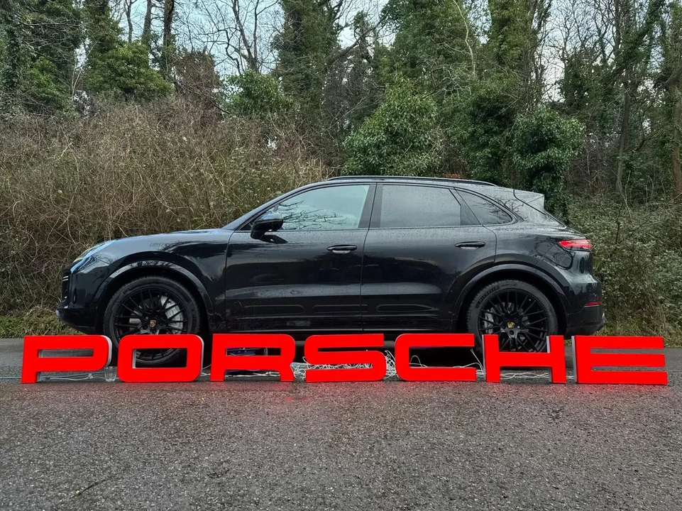 Porsche - Image 5 of 15