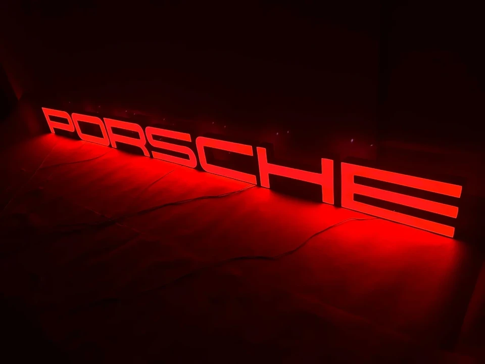 Porsche - Image 3 of 19