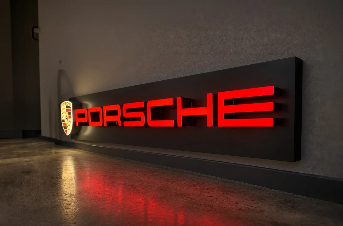 Porsche - Image 6 of 11