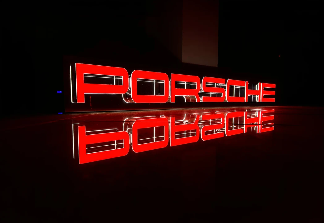 Porsche - Image 3 of 10