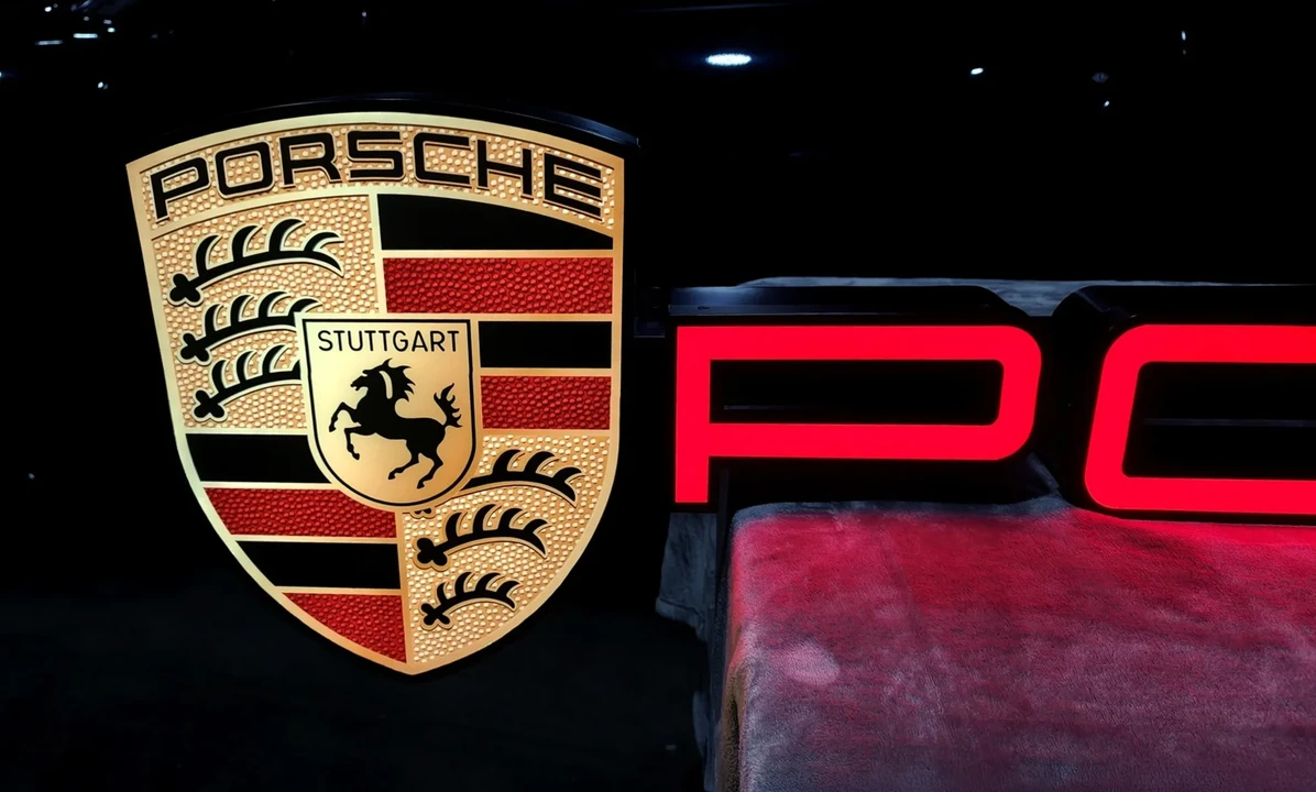 Porsche - Image 5 of 8