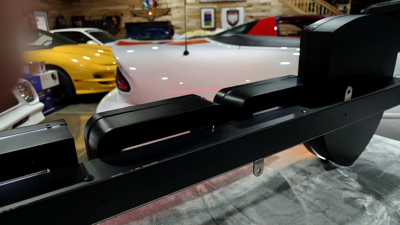 Porsche - Image 16 of 17