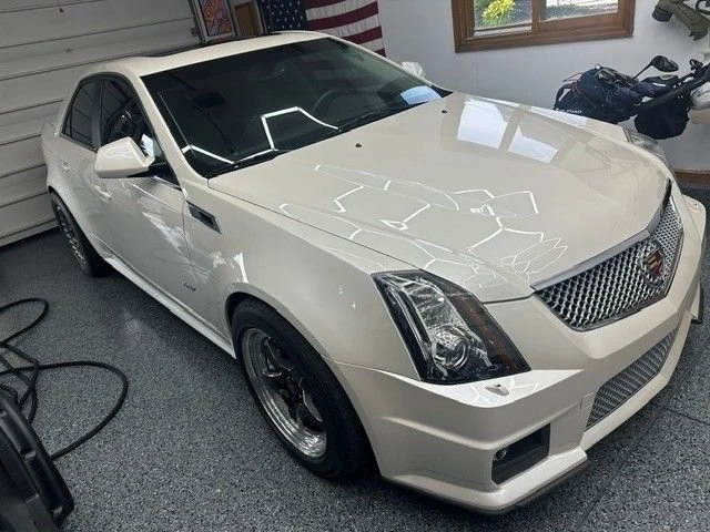 2014 Cadillac CTS-V 2nd Gen - Image 2 of 16