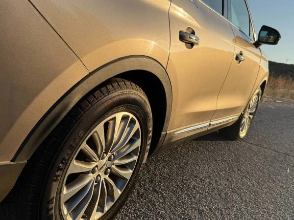 2018 Lincoln MKX - Image 11 of 21