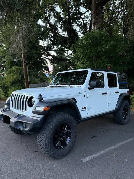 2020 Jeep JL Wrangler - Image 2 of 18