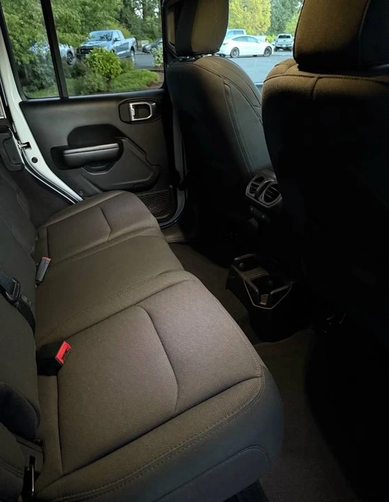 2020 Jeep JL Wrangler - Image 8 of 18