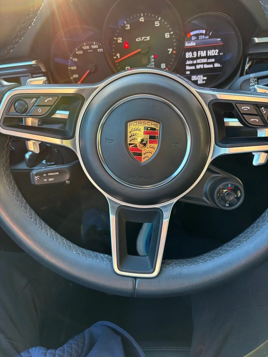 2021 Porsche Macan GTS - Image 16 of 23