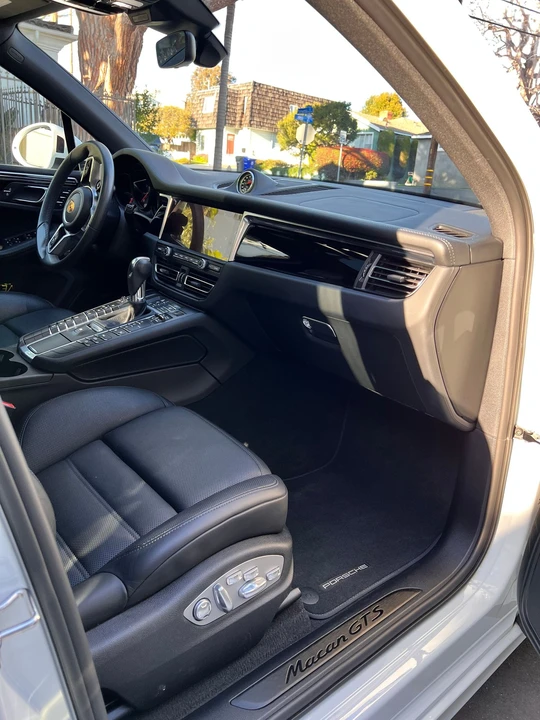 2021 Porsche Macan GTS - Image 10 of 23