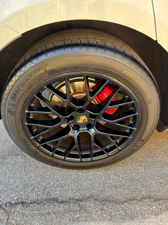 2021 Porsche Macan GTS - Image 19 of 23