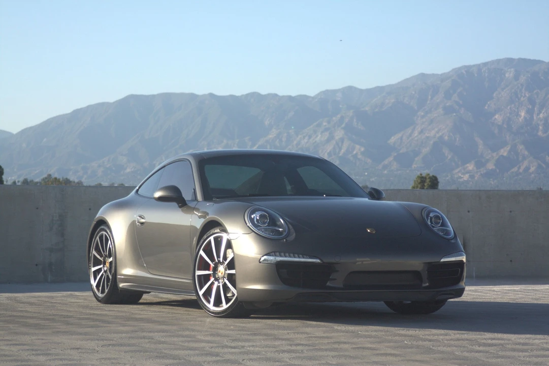 2013 Porsche 991 Carrera 4S - Image 11 of 31