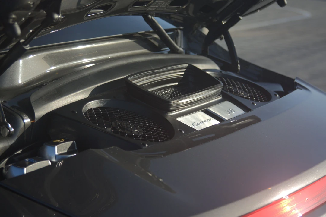 2013 Porsche 991 Carrera 4S - Image 20 of 31