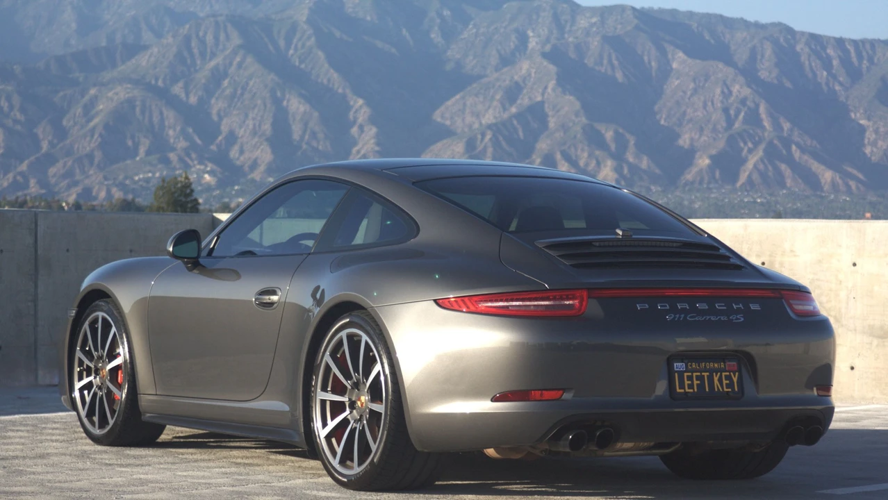 2013 Porsche 991 Carrera 4S - Image 23 of 31