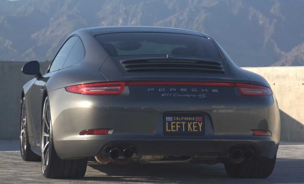 2013 Porsche 991 Carrera 4S - Image 24 of 31