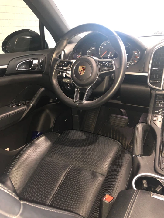 2016 Porsche 958 Cayenne - Image 10 of 10