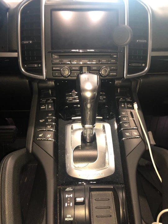 2016 Porsche 958 Cayenne - Image 9 of 10