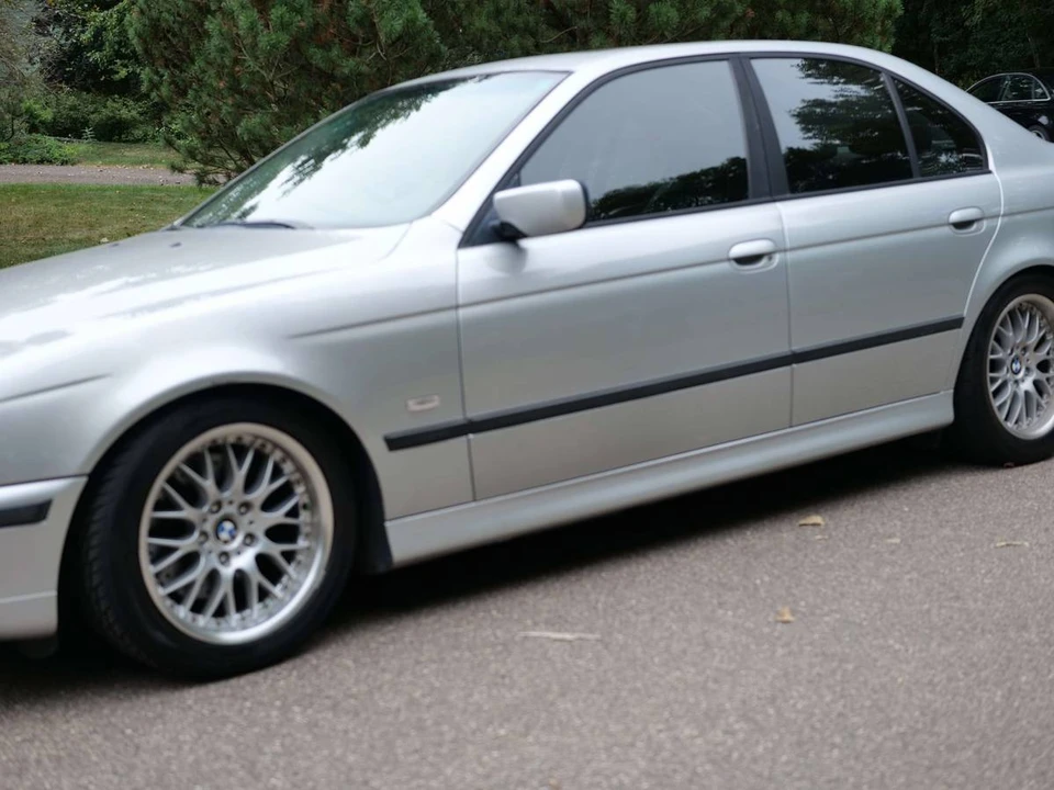 2000 BMW E39 540i - Image 2 of 21