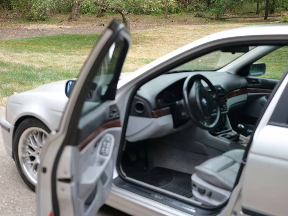 2000 BMW E39 540i - Image 6 of 21