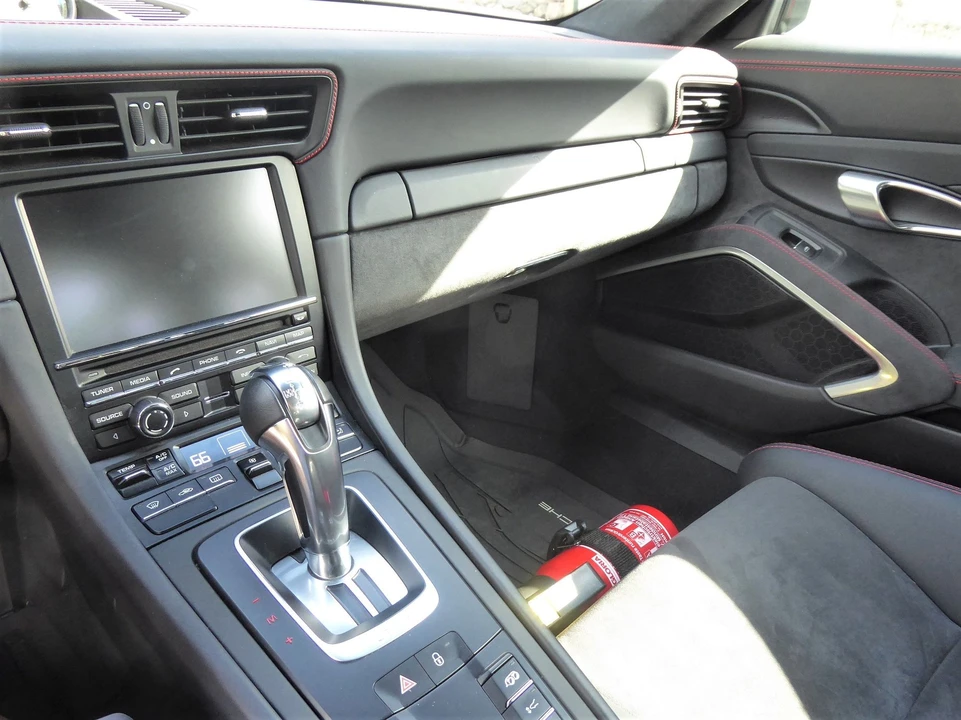2015 Porsche 991 GT3 - Image 5 of 11