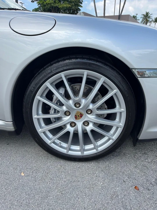 2006 Porsche 997 Carrera 4 - Image 9 of 18