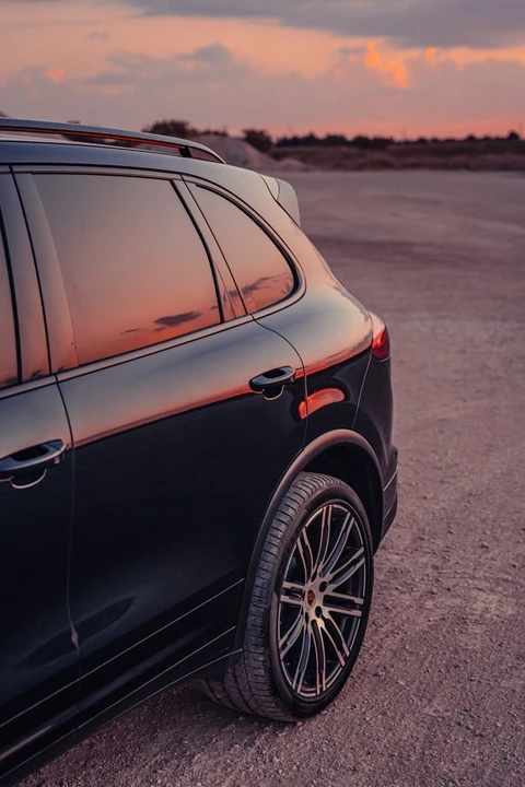2016 Porsche 958 Cayenne S - Image 12 of 31