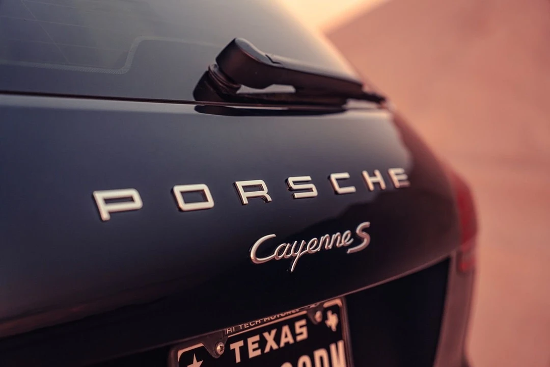 2016 Porsche 958 Cayenne S - Image 13 of 31