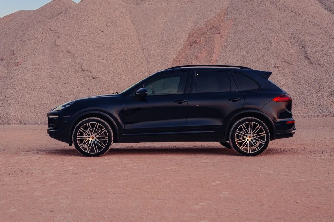 2016 Porsche 958 Cayenne S - Image 6 of 31