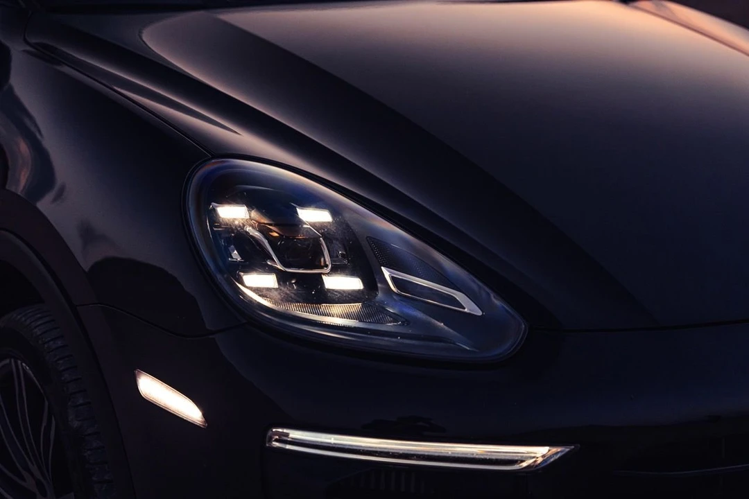 2016 Porsche 958 Cayenne S - Image 17 of 31