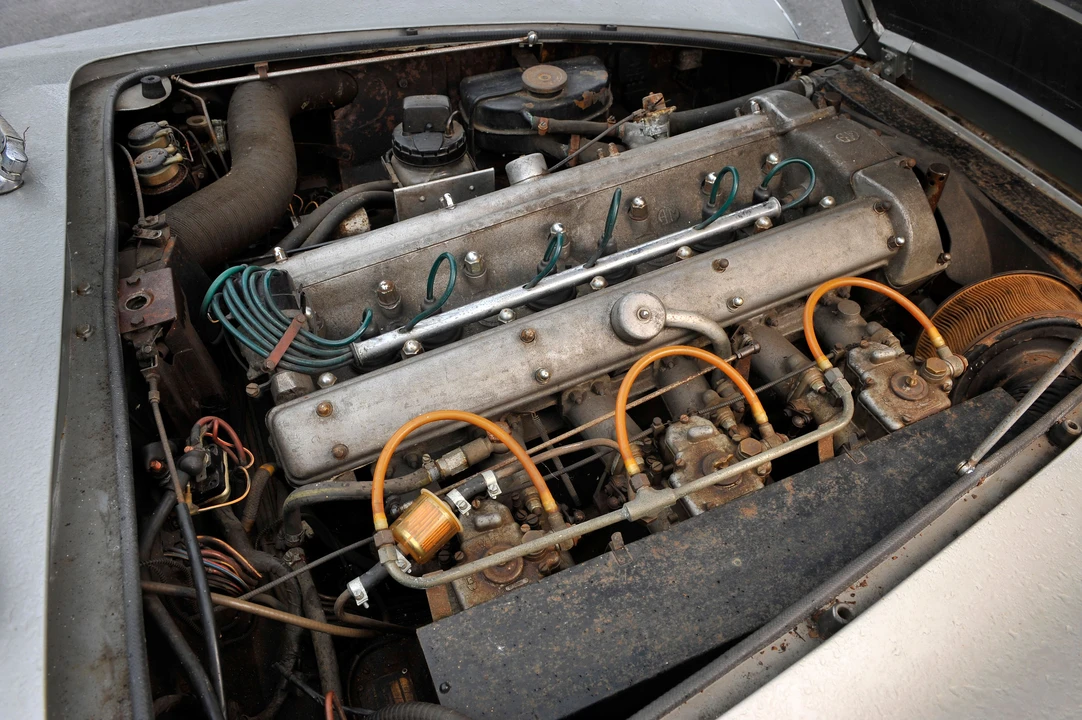 1966 Aston Martin DB6 Vantage - Image 14 of 19