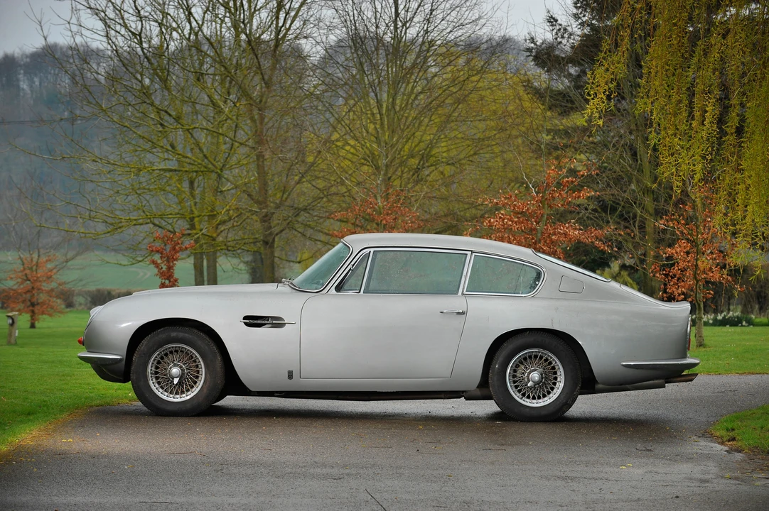 1966 Aston Martin DB6 Vantage - Image 5 of 19