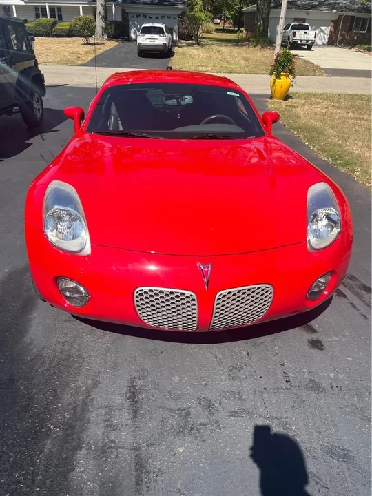 2009 Pontiac Solstice - Image 2 of 5