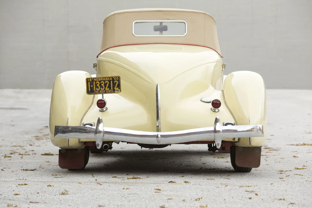 1949 Auburn Speedster - Image 5 of 31