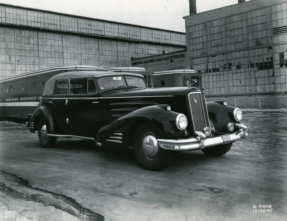 1936 Cadillac Series 70 & 75 - Image 11 of 14