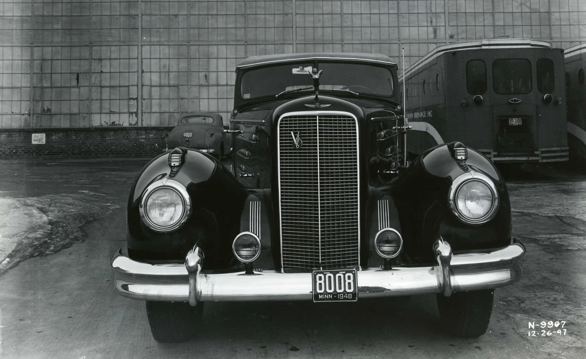 1936 Cadillac Series 70 & 75 - Image 13 of 14