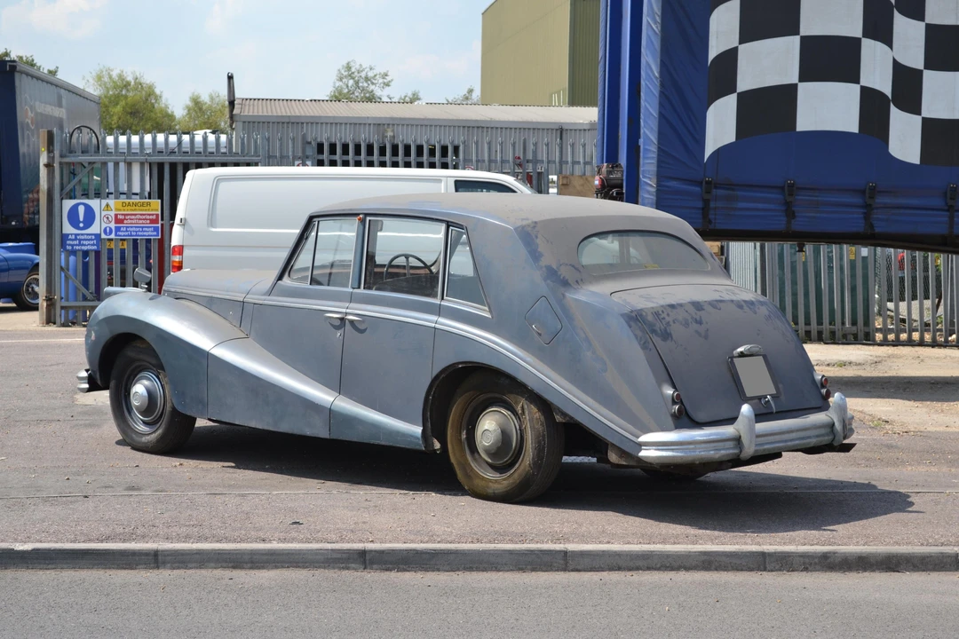 1955 Daimler - Image 7 of 8