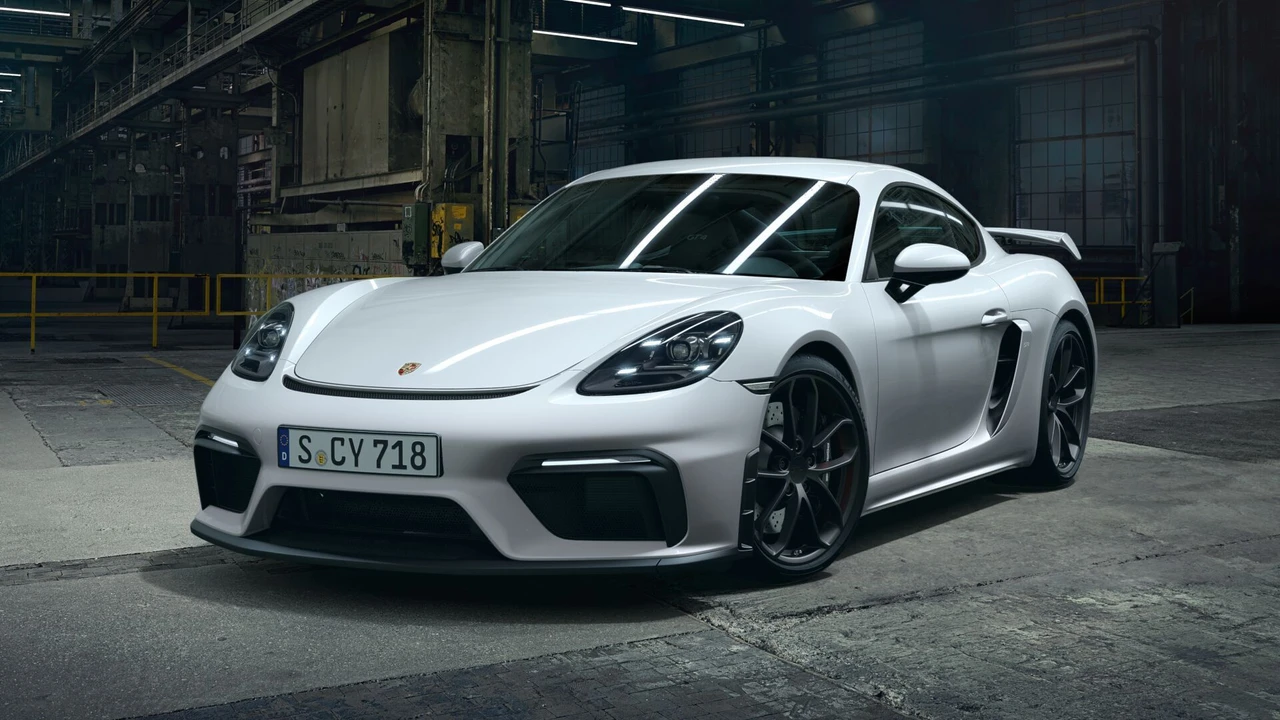 2023 Porsche 718 Cayman GT4 - Image 2 of 14