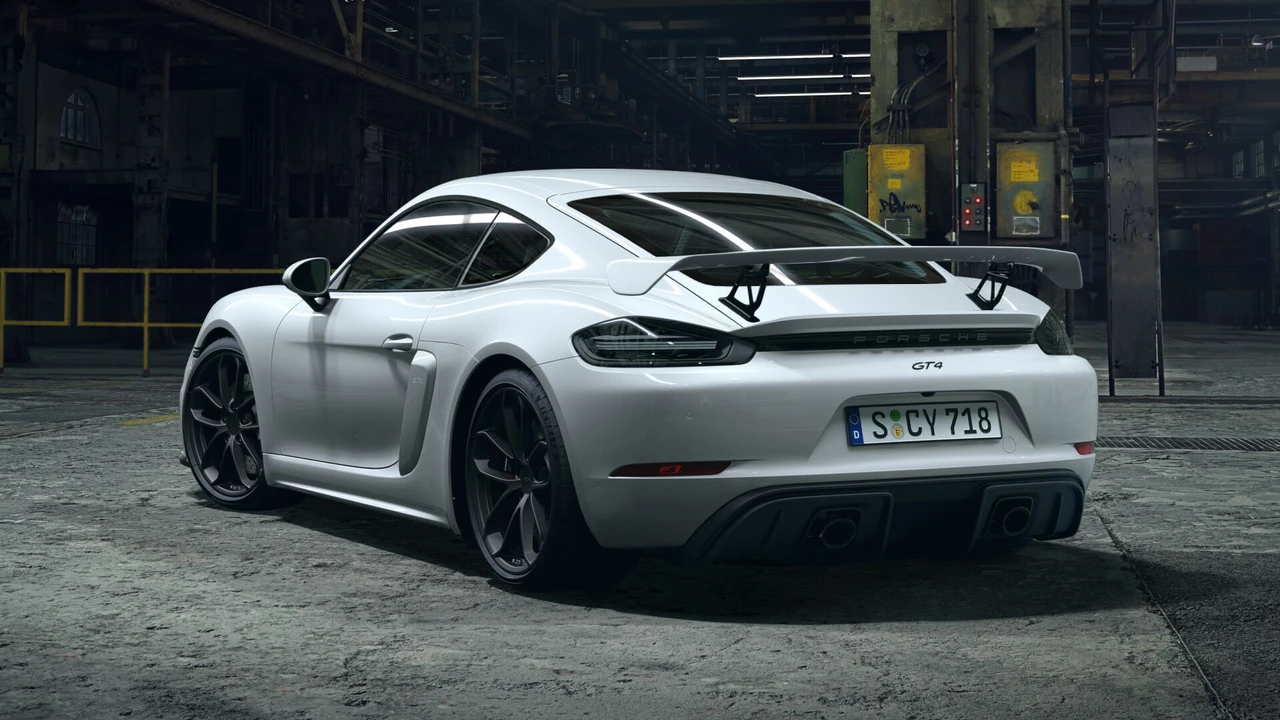 2023 Porsche 718 Cayman GT4 - Image 3 of 14