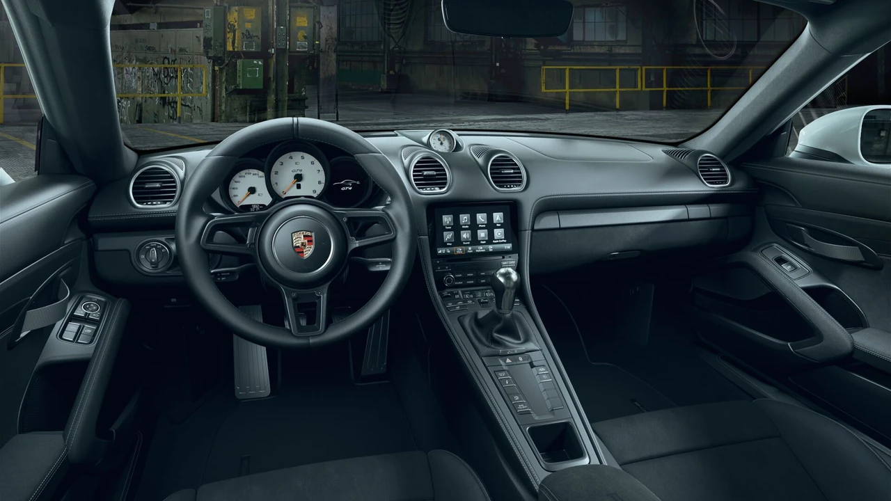 2023 Porsche 718 Cayman GT4 - Image 9 of 14