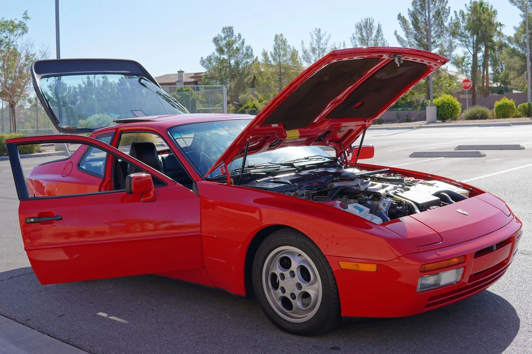 1988 Porsche 944 Turbo - Image 8 of 12