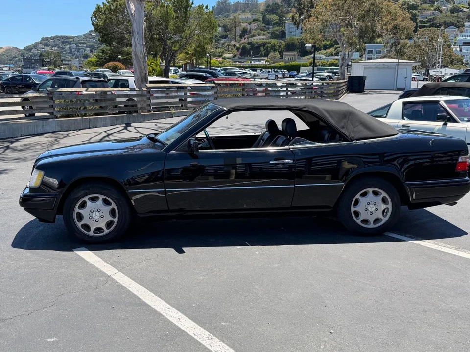 1994 Mercedes-Benz W124 E-Class - Image 12 of 16