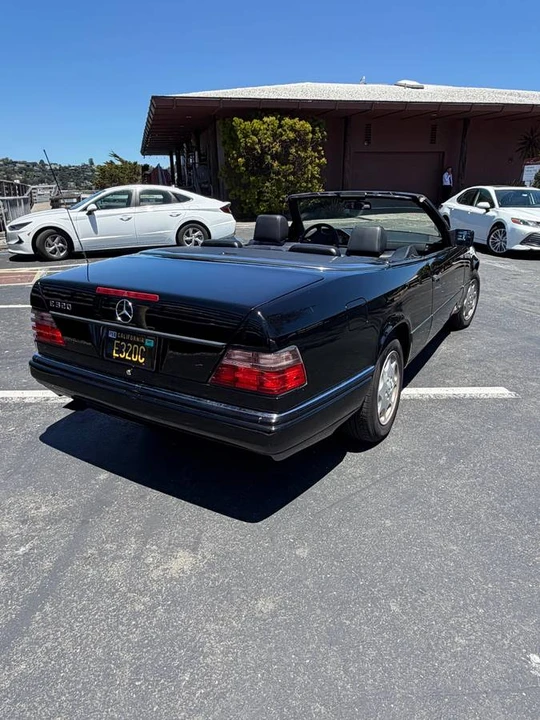 1994 Mercedes-Benz W124 E-Class - Image 5 of 16