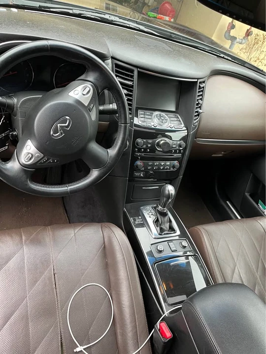 Infiniti FX 1st Gen - Image 5 of 7