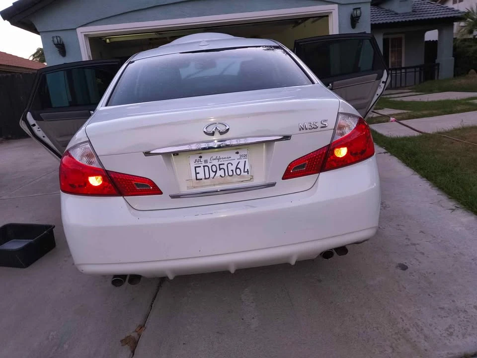 Infiniti M 3rd Gen - Image 2 of 10